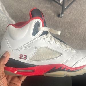 Air Jordans 5 Retro, Size 7 in women can be worn for kids with size 6.